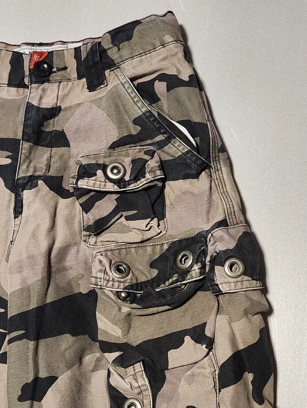 Vintage Y2K Old Navy Boys Camo Cargo Shorts Size 7 Camouflage Pockets 2005